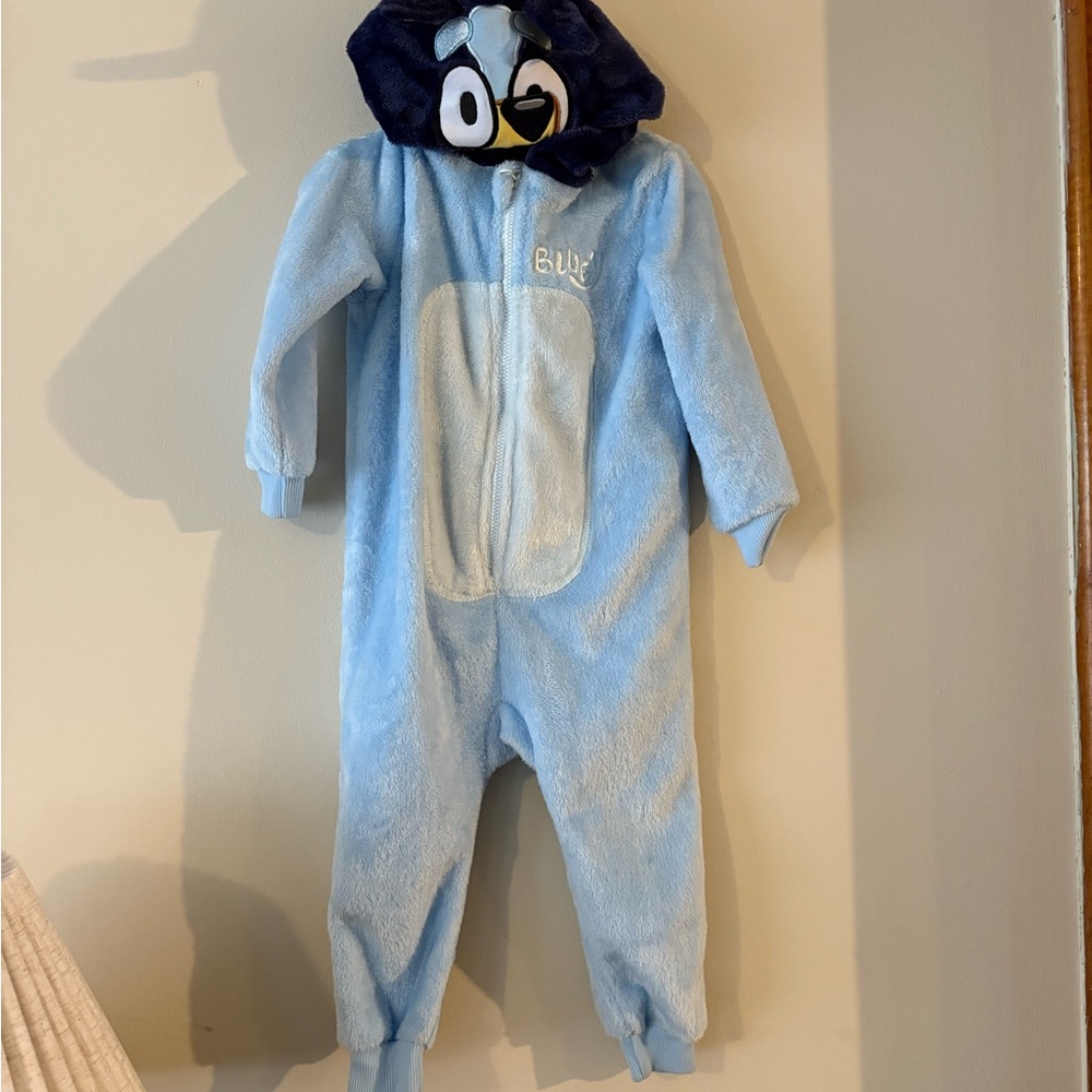 Bluey Kids One Piece with Character hood costume pyjama  2T soft zip up